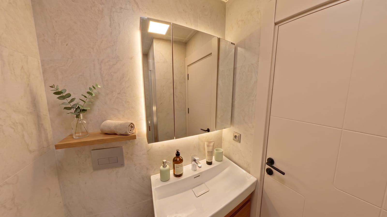 Laviva Plus örnek daire banyo fotoğrafı